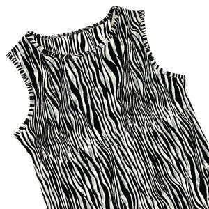 Vintage 90s Black and White Wavy Abstract Tank Top